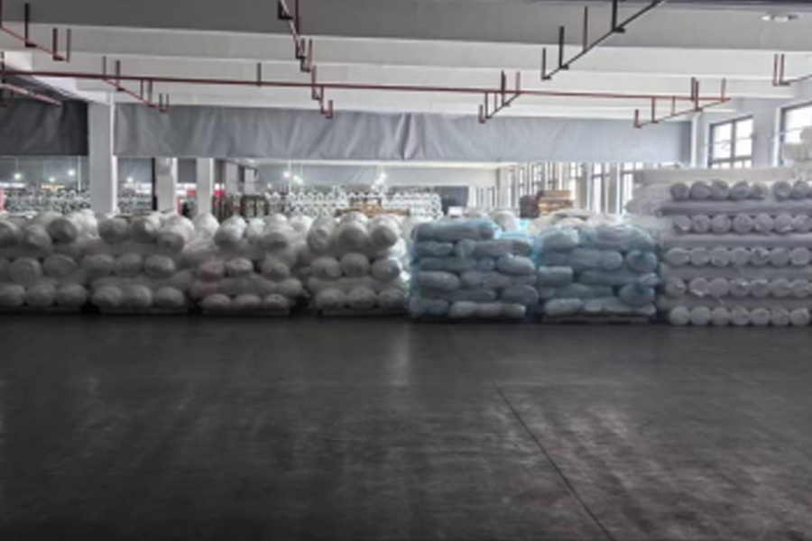 Gri kumaş üretimi-bitmiş ürün yerleştirme alanı